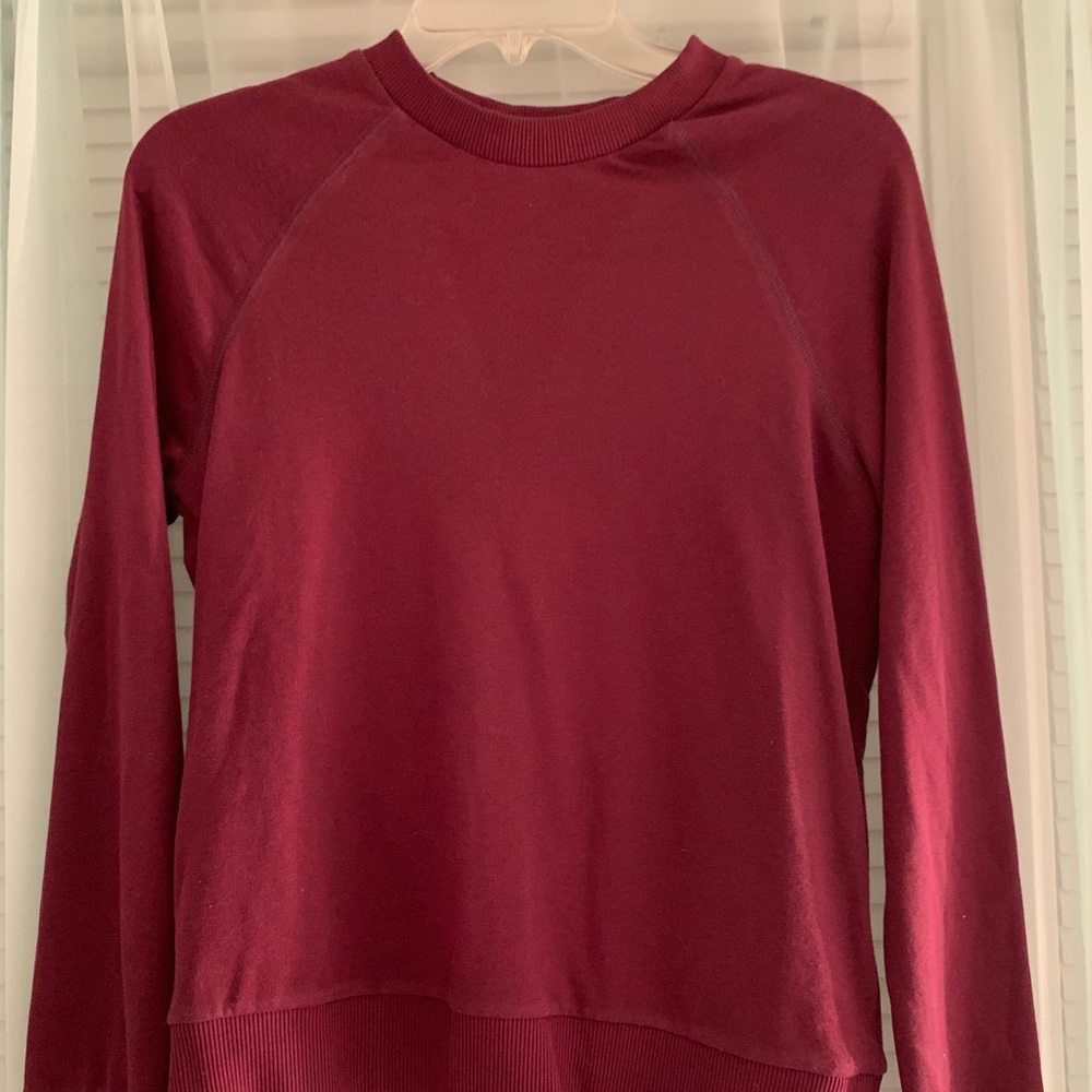 Maroon/Burgundy Light Sweater